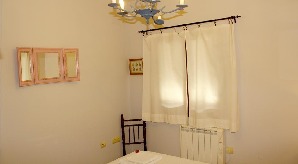 Apartamentos Puenteviejo Arenas de San Pedro Phòng bức ảnh